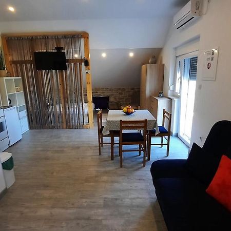 Apartmani Goga Skradin Zewnętrze zdjęcie